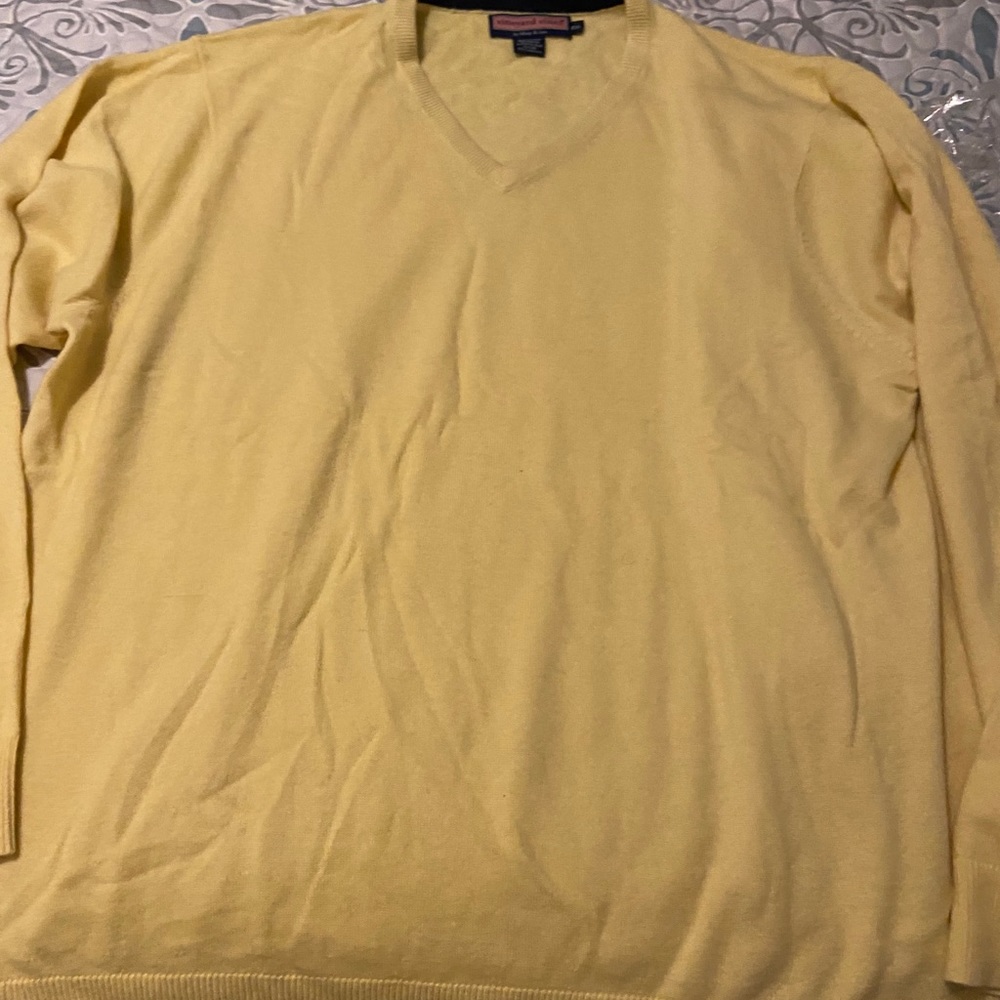 Vineyard Vines sweater